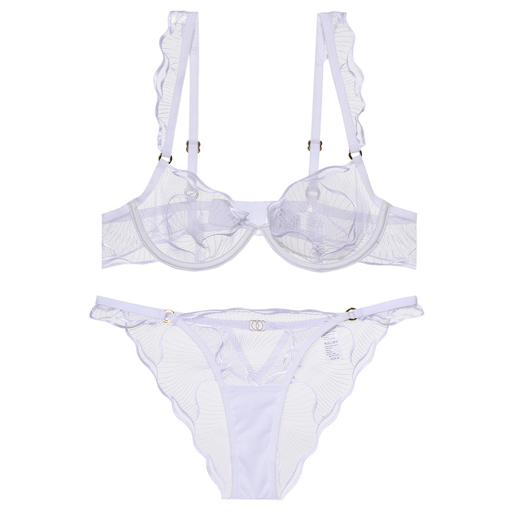 Conjunto de Lingerie Francesa em Renda Bordada — Ultra-fina e Sedutora
